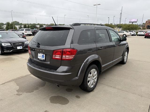 Photo of 2018 Granite Pearlcoat Dodge Journey
