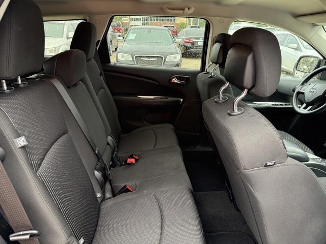Photo of 2018 Granite Pearlcoat Dodge Journey
