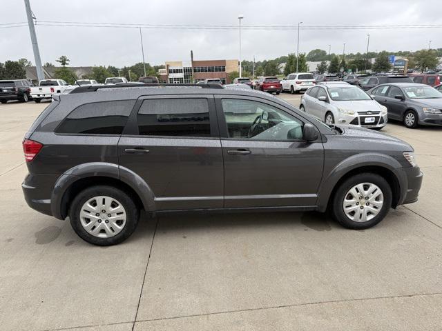 Photo of 2018 Granite Pearlcoat Dodge Journey