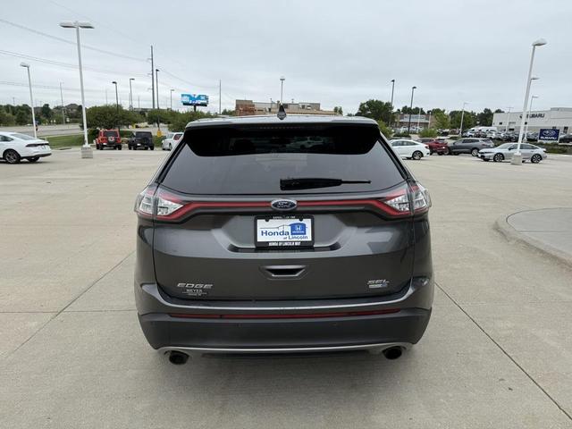Photo of 2017 Magnetic Metallic Ford Edge
