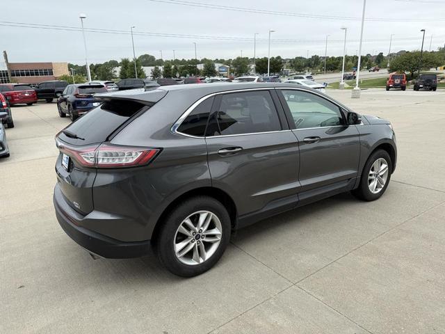 Photo of 2017 Magnetic Metallic Ford Edge