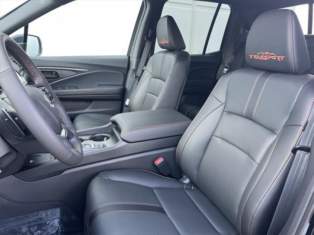 Photo of 2025 Crystal Black Pearl Honda Ridgeline