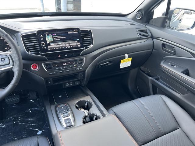 Photo of 2025 Crystal Black Pearl Honda Ridgeline