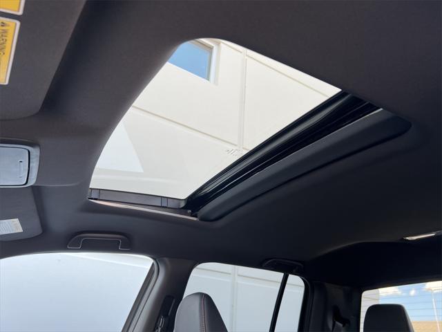 Photo of 2025 Crystal Black Pearl Honda Ridgeline