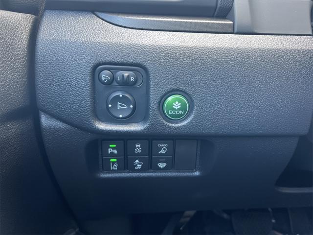Photo of 2025 Crystal Black Pearl Honda Ridgeline