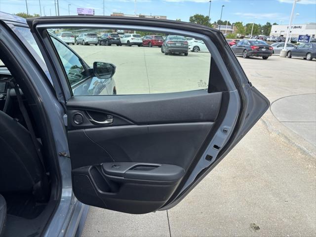 Photo of 2020 Sonic Gray Pearl Honda Civic