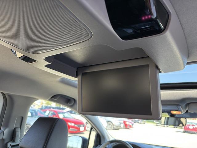 Photo of 2018 White Diamond Pearl Honda Odyssey