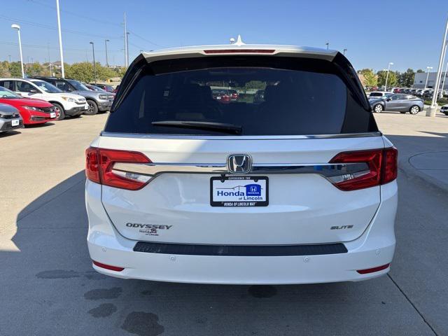 Photo of 2018 White Diamond Pearl Honda Odyssey