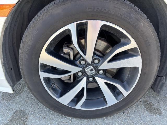 Photo of 2018 White Diamond Pearl Honda Odyssey