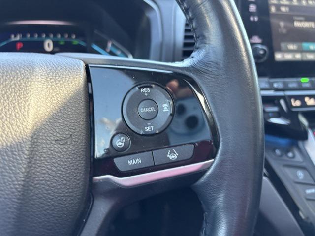 Photo of 2018 White Diamond Pearl Honda Odyssey