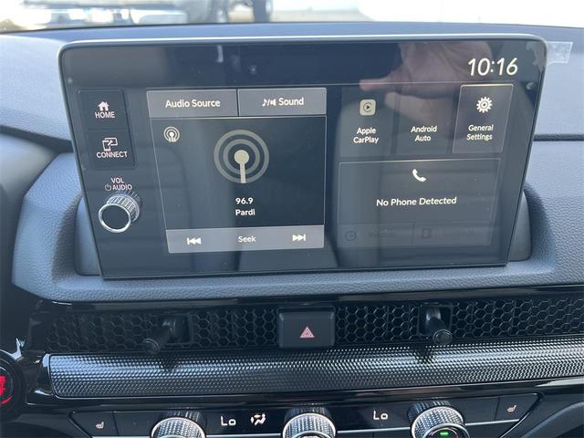 Photo of 2026 Platinum White Pearl Honda CR-V