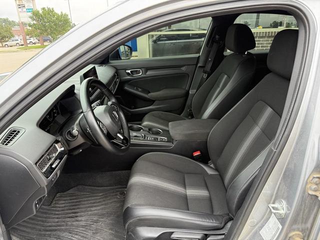 Photo of 2022 Lunar Silver Metallic Honda Civic