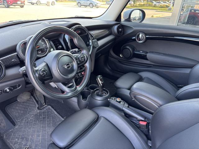 Photo of 2020 Orange Metallic MINI Hardtop