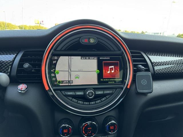 Photo of 2020 Orange Metallic MINI Hardtop