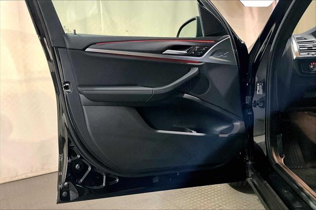 Photo of 2023 Black Sapphire Metallic BMW X3