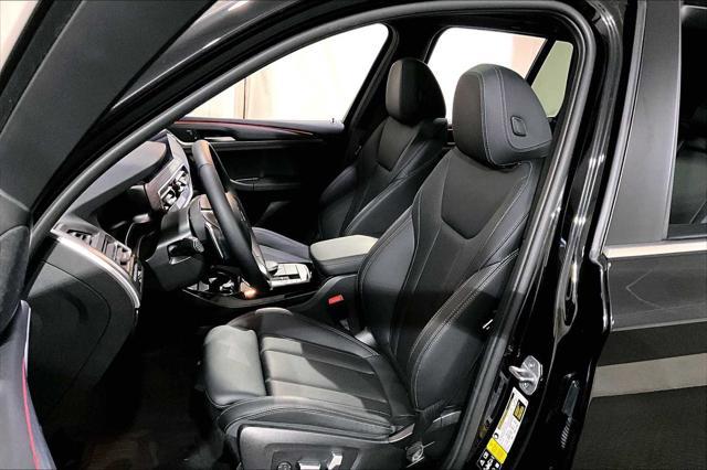 Photo of 2023 Black Sapphire Metallic BMW X3