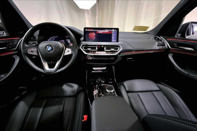 Photo of 2023 Black Sapphire Metallic BMW X3