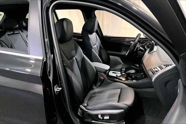 Photo of 2023 Black Sapphire Metallic BMW X3