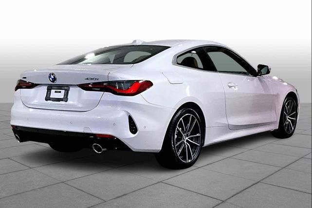 Photo of 2025 Mineral White Metallic BMW 430
