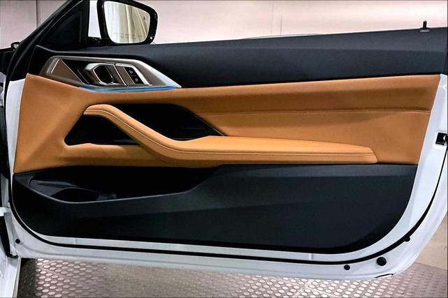 Photo of 2025 Mineral White Metallic BMW 430