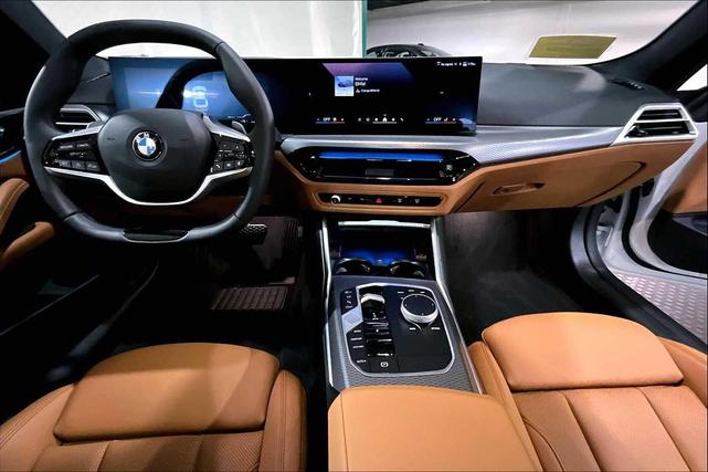 Photo of 2025 Mineral White Metallic BMW 430