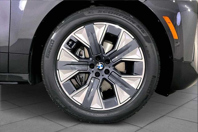 Photo of 2026 Gray BMW iX