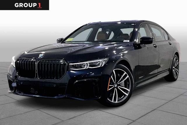 2022 BMW 750