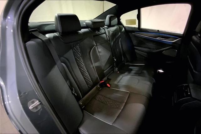 Photo of 2021 Bluestone Metallic BMW 530e