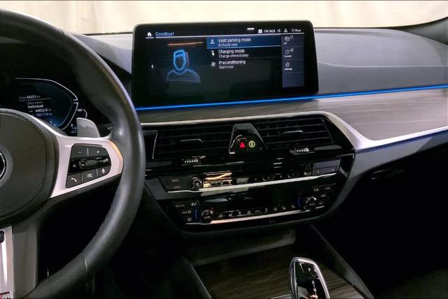 Photo of 2021 Bluestone Metallic BMW 530e
