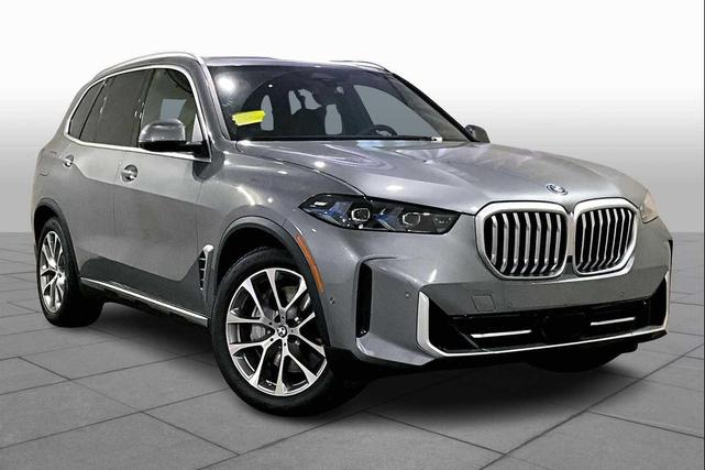Photo of 2026 Gray BMW X5 PHEV