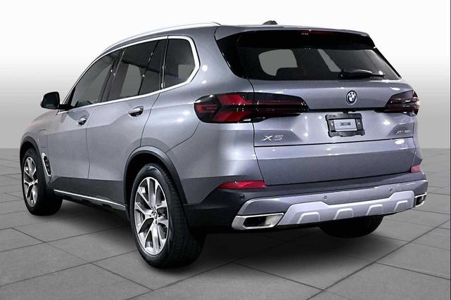 Photo of 2026 Gray BMW X5 PHEV