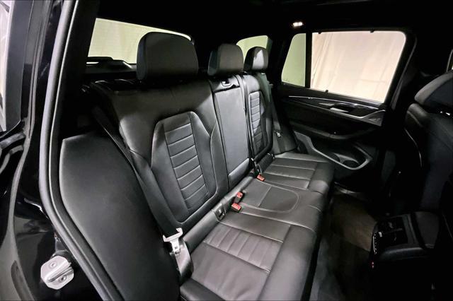 Photo of 2024 Black Sapphire Metallic BMW X3