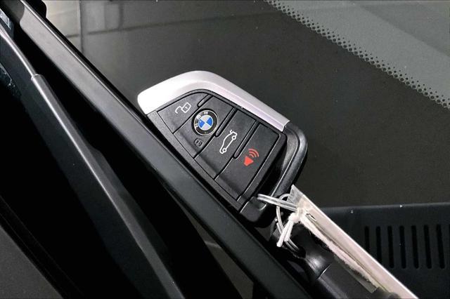 Photo of 2024 Black Sapphire Metallic BMW X3