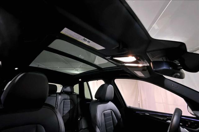 Photo of 2024 Black Sapphire Metallic BMW X3