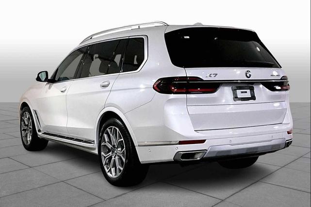 Photo of 2024 Mineral White Metallic BMW X7