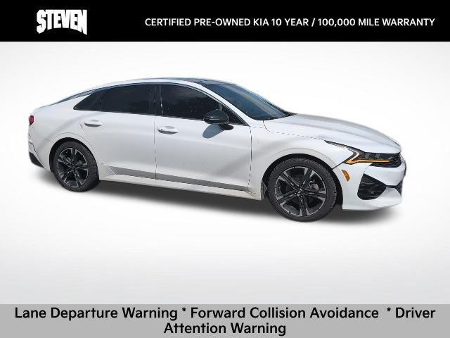 Photo of 2021 Glacial White Pearl Kia K5