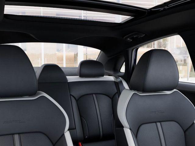 Photo of 2026 Yacht Blue Kia K5