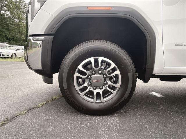 Photo of 2025 Summit White GMC Sierra 3500
