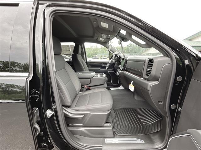 Photo of 2025 Onyx Black GMC Sierra 2500
