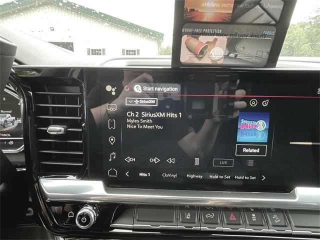 Photo of 2025 Onyx Black GMC Sierra 2500