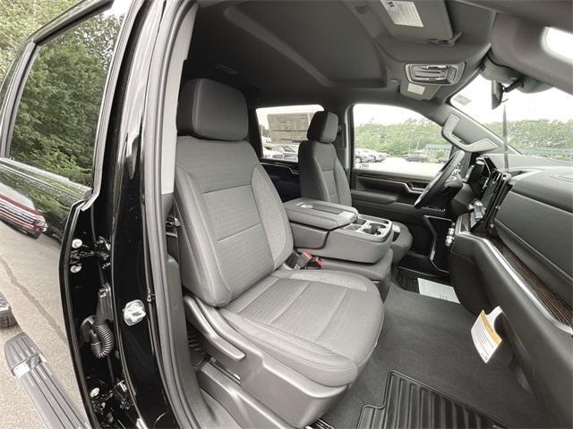 Photo of 2025 Onyx Black GMC Sierra 2500