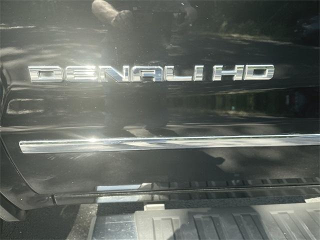 Photo of 2018 Onyx Black GMC Sierra 3500