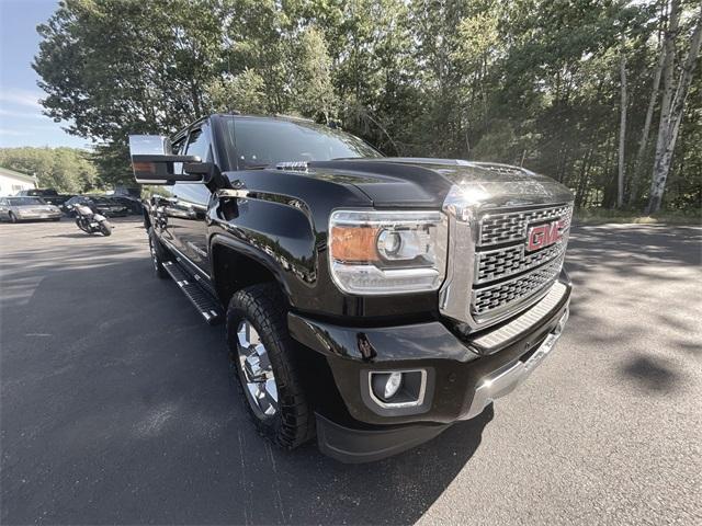 Photo of 2018 Onyx Black GMC Sierra 3500