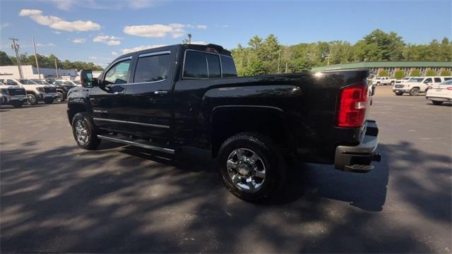 Photo of 2018 Onyx Black GMC Sierra 3500
