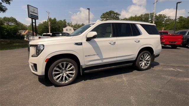 Photo of 2022 White Frost Tri-Coat GMC Yukon