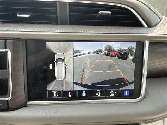 Photo of 2022 White Frost Tri-Coat GMC Yukon
