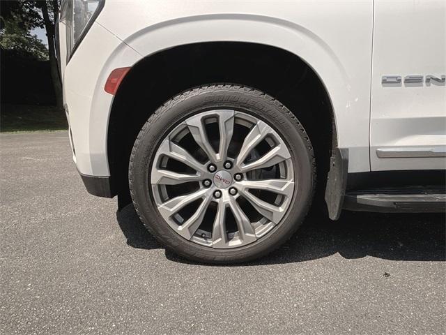 Photo of 2022 White Frost Tri-Coat GMC Yukon
