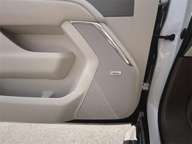 Photo of 2022 White Frost Tri-Coat GMC Yukon