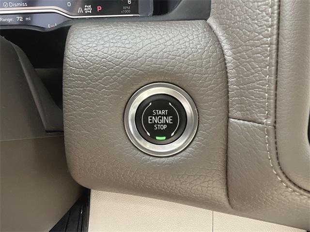 Photo of 2022 White Frost Tri-Coat GMC Yukon