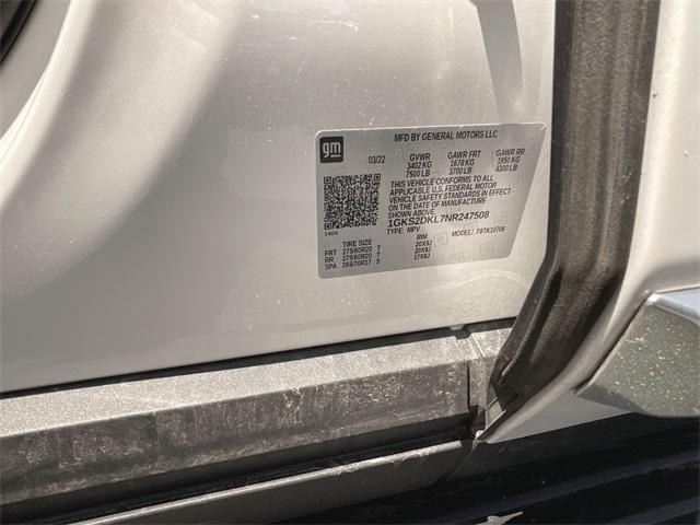 Photo of 2022 White Frost Tri-Coat GMC Yukon